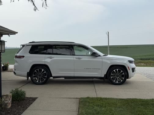 2022 Jeep Grand Cherokee L Overland