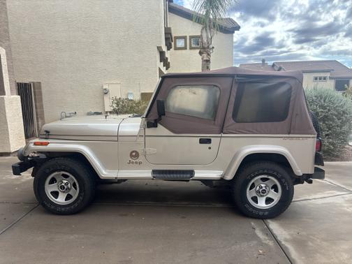1995 Jeep Wrangler Sahara
