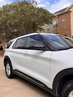 White 2020 Ford Explorer XLT