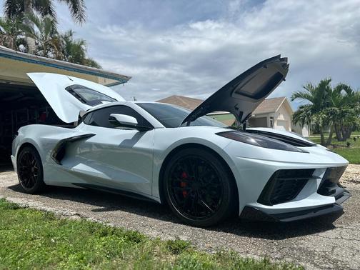 Gray 2023 Chevrolet Corvette Stingray w/2LT