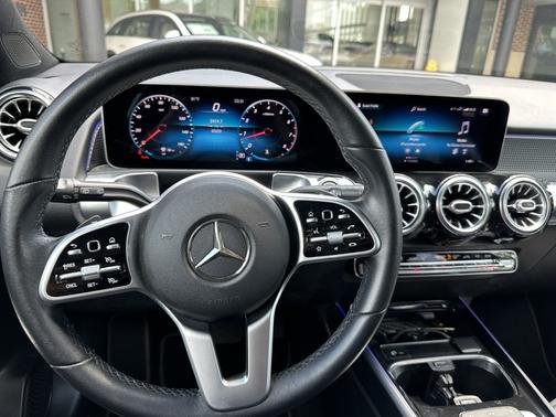 Black 2020 Mercedes-Benz GLB 250 Base