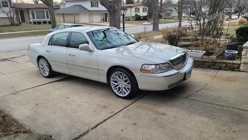 2006 Lincoln Town Car Signature