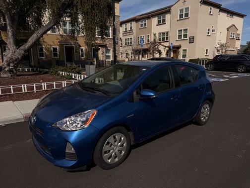 2012 Toyota Prius c Two