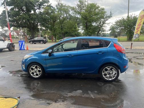 2012 Ford Fiesta SES