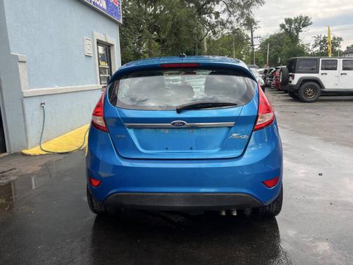 2012 Ford Fiesta SES