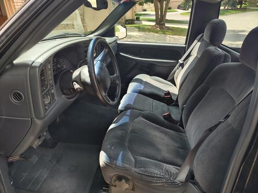 2000 Chevrolet Silverado 1500 LS