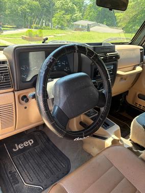 Green 1999 Jeep Wrangler Sahara