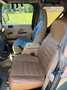 Green 1999 Jeep Wrangler Sahara