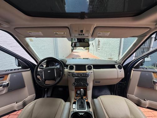 Blue 2013 Land Rover LR4 Lux