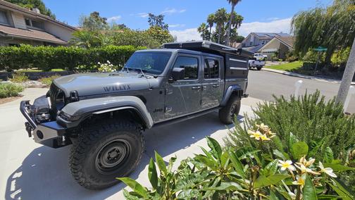 2021 Jeep Gladiator Willys