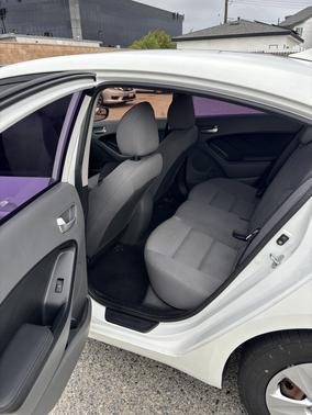 White 2017 Kia Forte LX