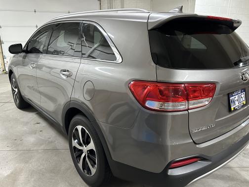 2016 Kia Sorento EX