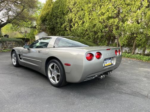 2002 Chevrolet Corvette Base