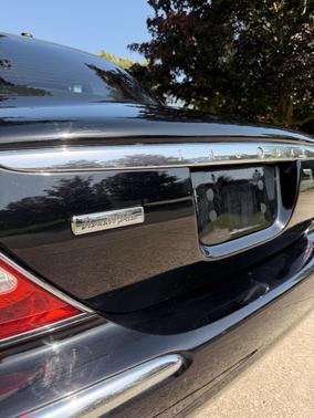 Black 2005 Jaguar Vanden Plas Base