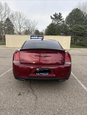2019 Chrysler 300 S