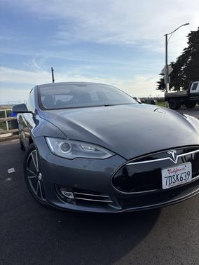 2013 Tesla Model S Performance