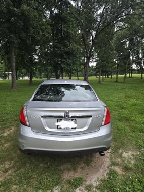 2010 Lincoln MKS Base