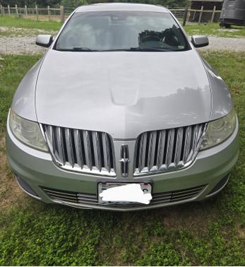 2010 Lincoln MKS Base