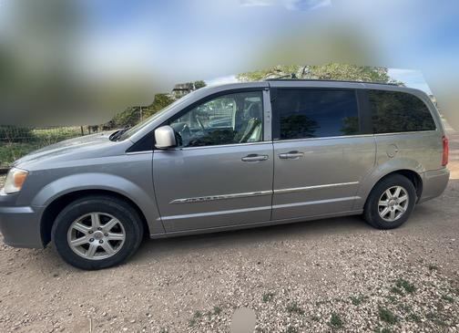 2013 Chrysler Town & Country Touring