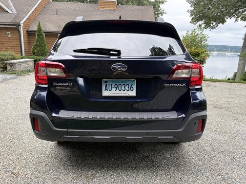 Blue 2018 Subaru Outback 2.5i Limited