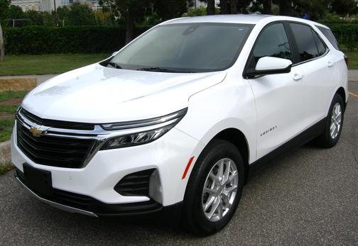 White 2022 Chevrolet Equinox LT
