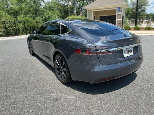 2018 Tesla Model S 75D