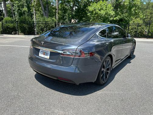 2018 Tesla Model S 75D