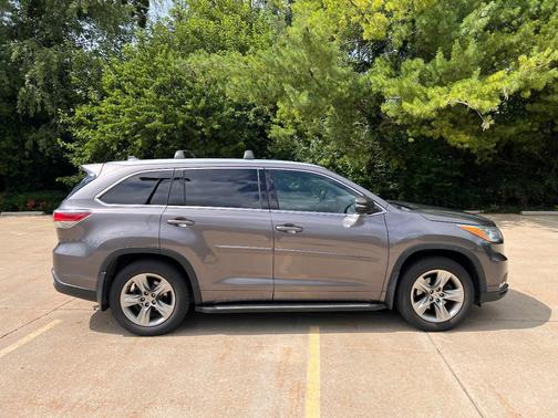 Gray 2015 Toyota Highlander Limited