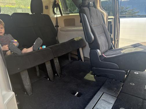 Gray 2015 Dodge Grand Caravan SXT