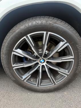 White 2022 BMW X6 xDrive40i