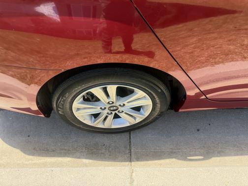 Red 2011 Hyundai SONATA GLS