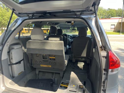 2014 Toyota Sienna LE