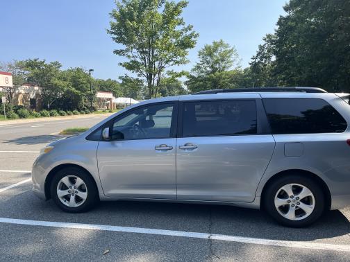2014 Toyota Sienna LE