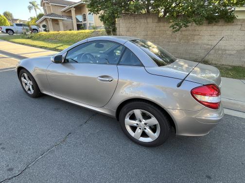 2006 Mercedes-Benz SLK-Class Base