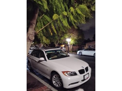 White 2006 BMW 325 xi