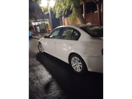 White 2006 BMW 325 xi