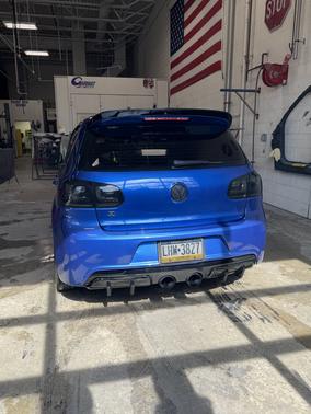 2013 Volkswagen Golf R 4-Door