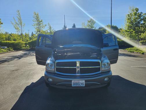 Gray 2005 Dodge Durango Limited