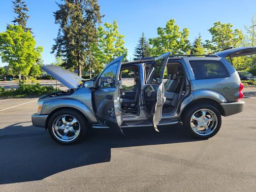 Gray 2005 Dodge Durango Limited