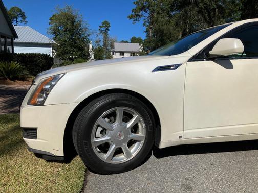 White 2009 Cadillac CTS Base