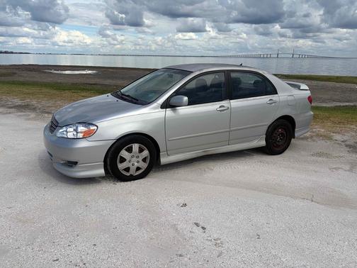 Silver 2004 Toyota Corolla S