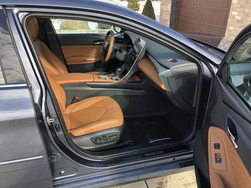 Blue 2020 Toyota Avalon Limited
