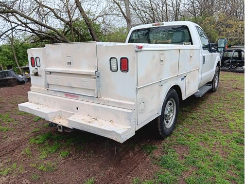 2011 Ford F-350 XL