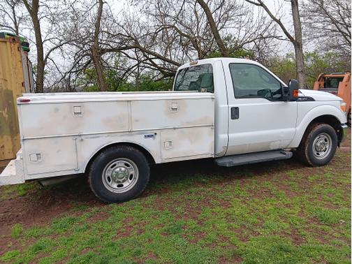2011 Ford F-350 XL