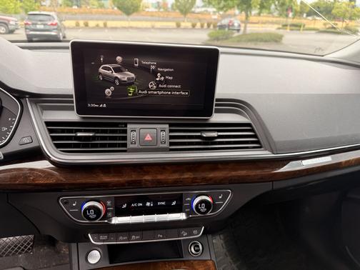 2018 Audi Q5 2.0T Premium Plus