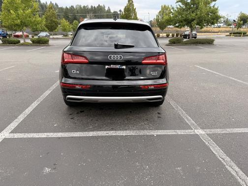 2018 Audi Q5 2.0T Premium Plus