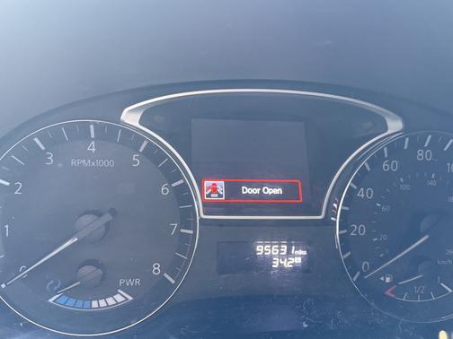 2014 Nissan Pathfinder Hybrid SV