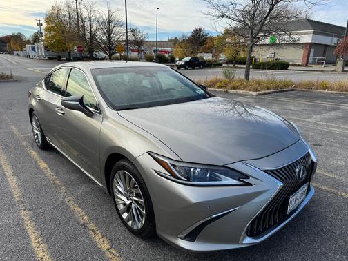 Silver 2021 Lexus ES 300h Luxury