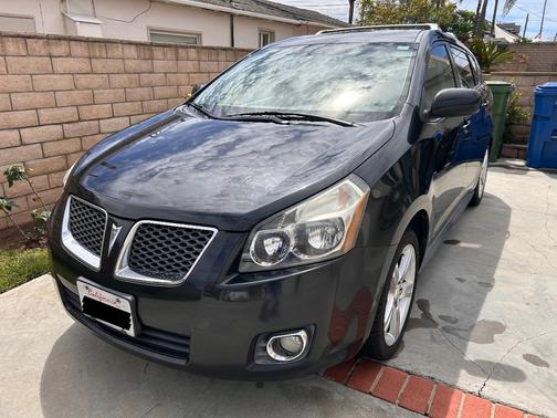 Black 2009 Pontiac Vibe Base