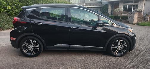 Black 2017 Chevrolet Bolt EV Premier